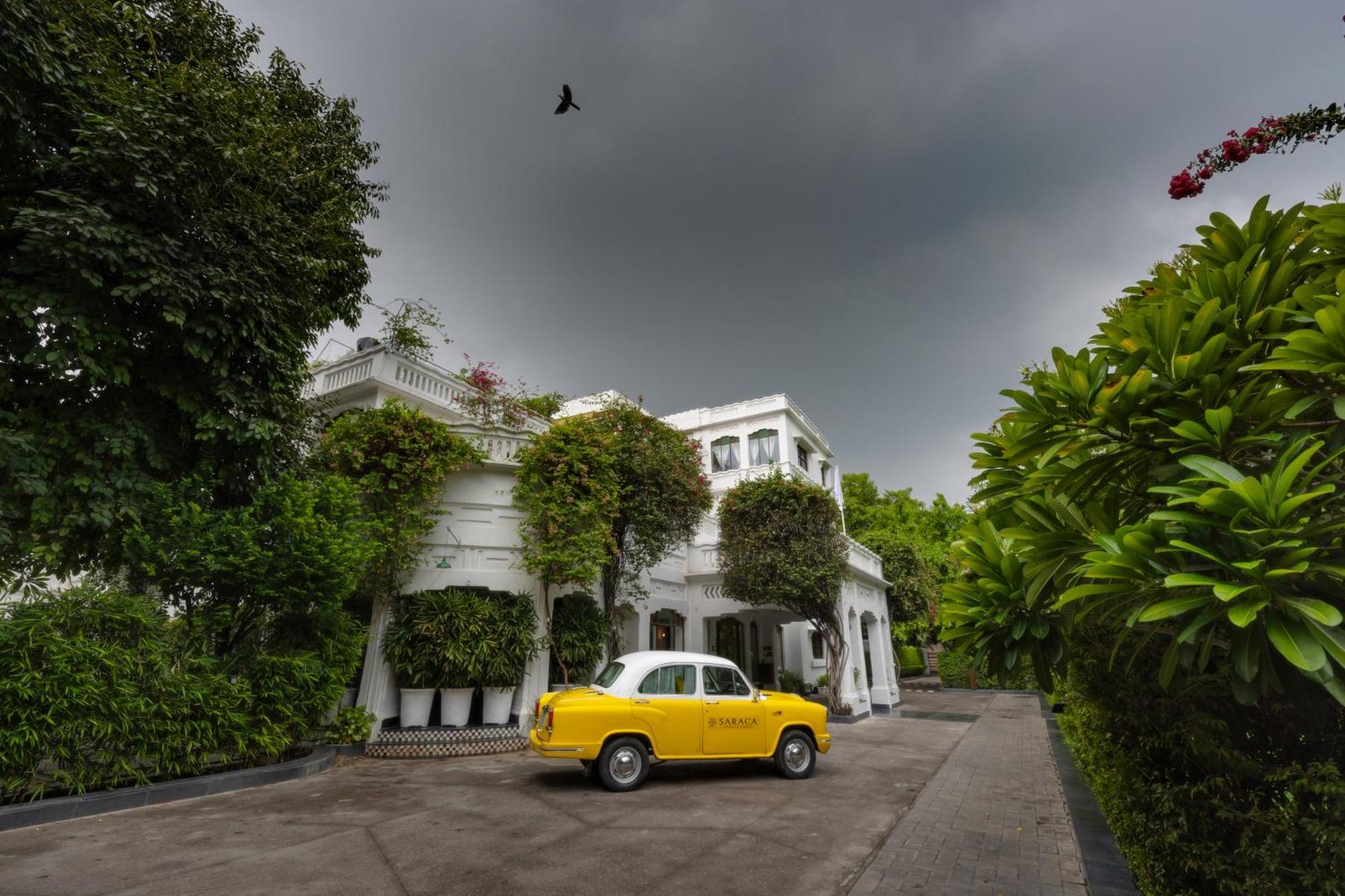 Saraca Hotel Lucknow Exterior photo